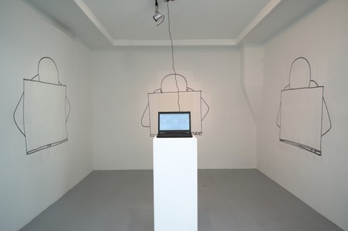 .gif_me_a_break / 2018, Computeranimation (HTML, JavaScript, GIF-Dateien) / Hintergrund: meta_dude(s)