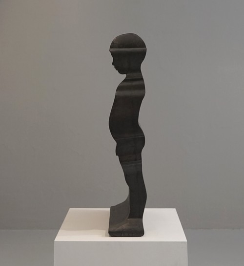 Junge / Wolf, 2019, Beton (Ansicht 1)