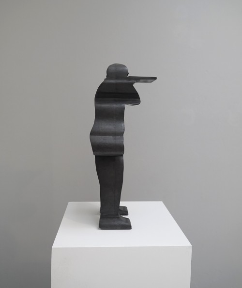 kleiner Junge / Schütze, 2019, Beton (Ansicht 2)