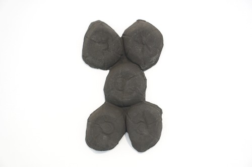 Umverpackung 46, 2018, Beton, Pigment, 23,5 x 39,5 x 5 cm